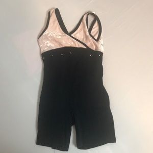 🎉FREE w/purchase x-small leotard